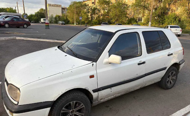 Volkswagen Golf 1993 года за 750 000 тг. в Карагандинская область