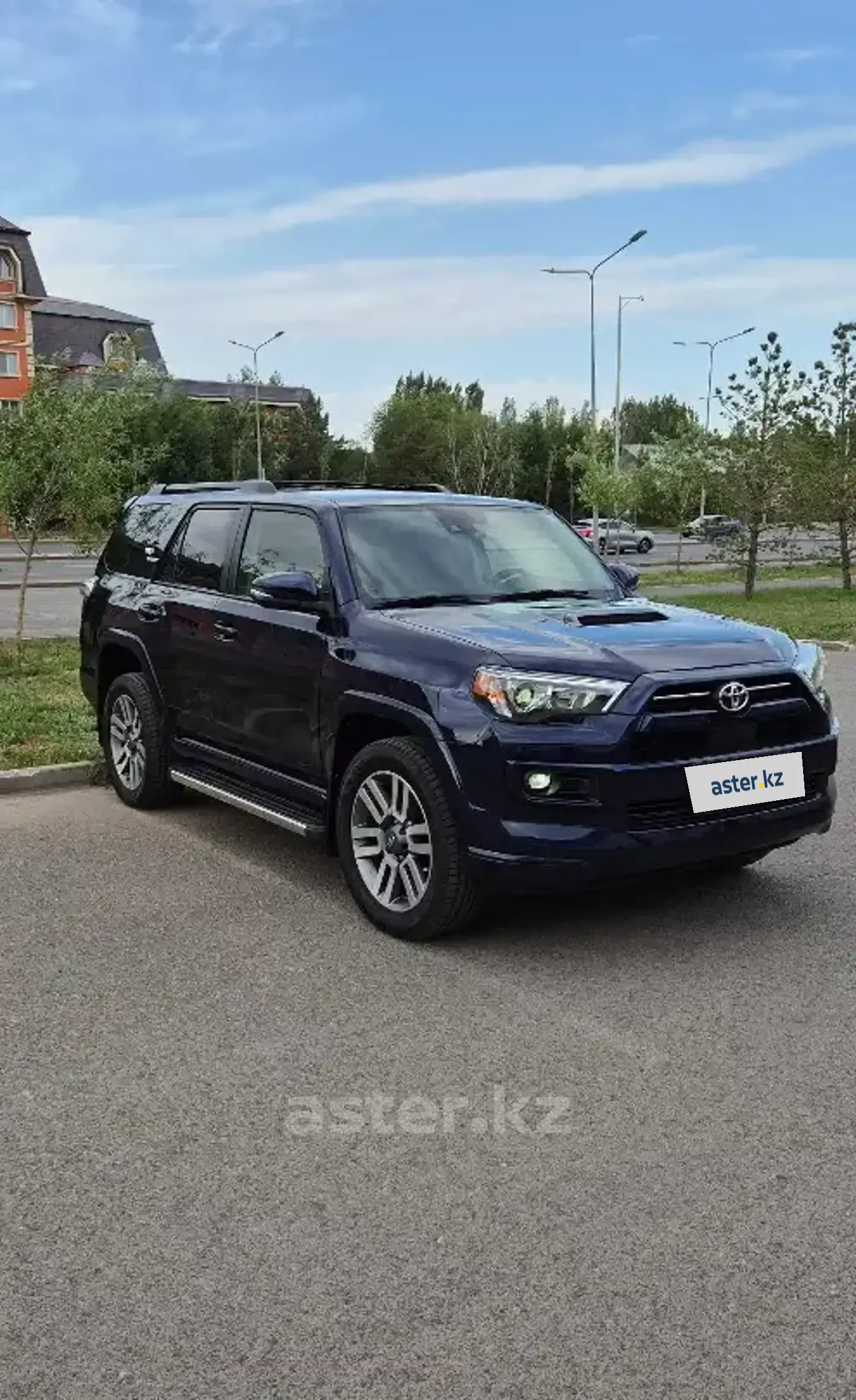 Toyota 4Runner 2022 года за 28 500 000 тг. в Астана фото 4