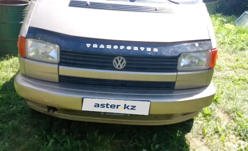 Volkswagen Caravelle 1993 года за 2 700 000 тг. в Петропавловск