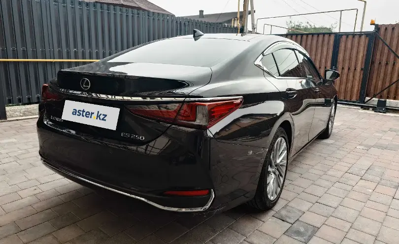 Lexus ES 2020 года за 18 888 888 тг. в Алматы фото 3