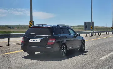Mercedes-Benz C-Класс 2009 года за 5 000 000 тг. в Астана фото 2
