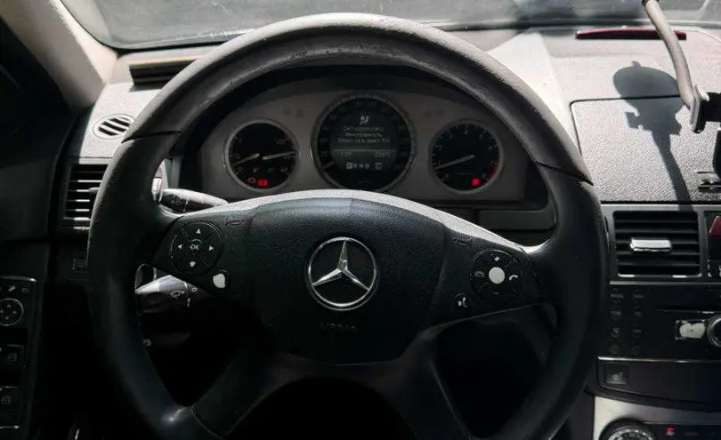 Mercedes-Benz C-Класс 2007 года за 4 300 000 тг. в Алматы