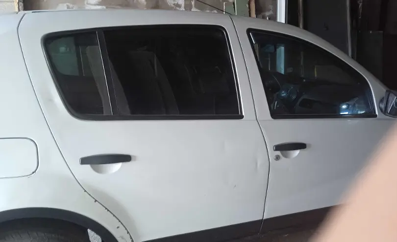 Renault Sandero 2014 года за 2 000 200 тг. в Астана фото 2