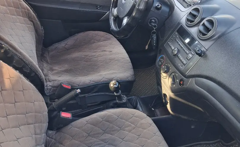 Chevrolet Aveo 2011 года за 1 950 000 тг. в Астана фото 4