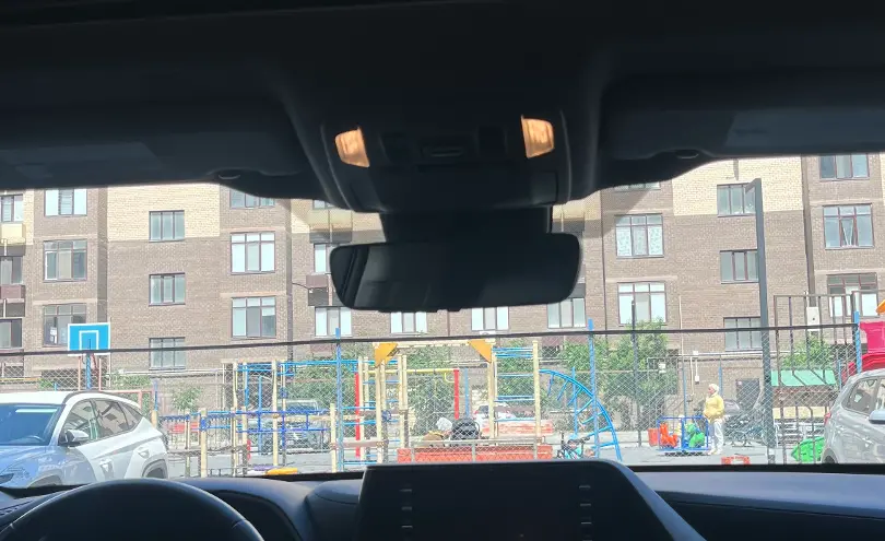 Toyota Highlander 2022 года за 23 500 000 тг. в Атырау
