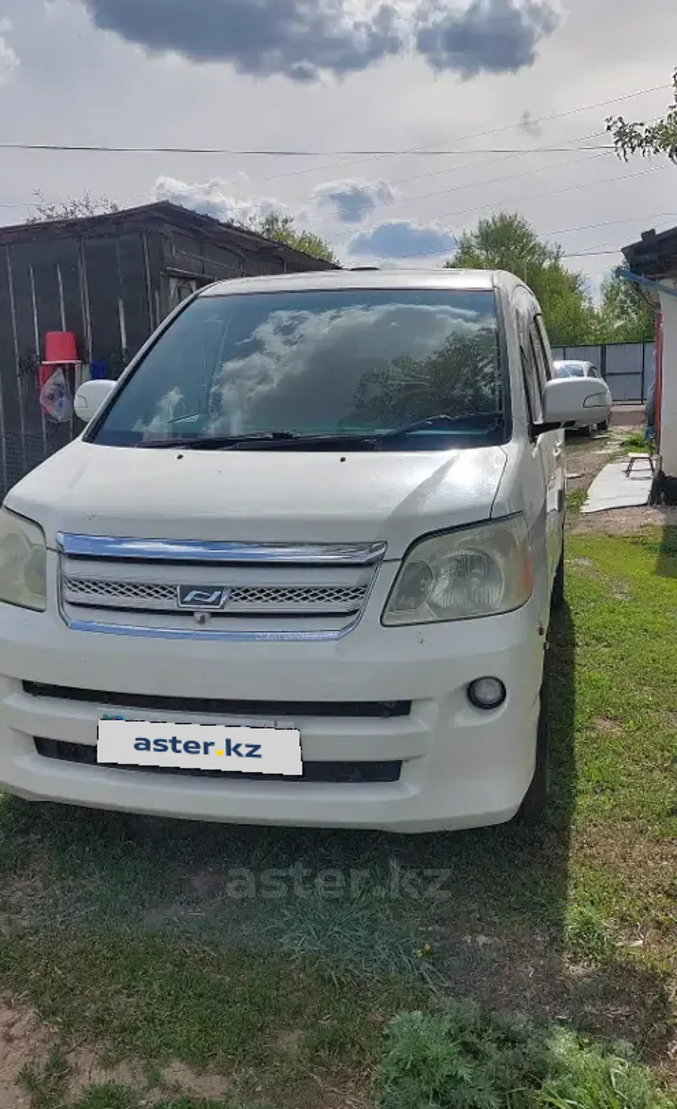 Toyota Noah 2005 года за 6 000 000 тг. в Астана фото 1