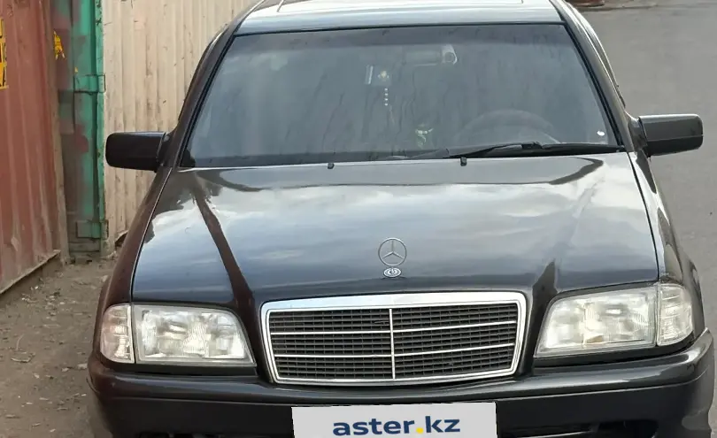 Mercedes-Benz C-Класс 1994 года за 1 300 000 тг. в Астана фото 1