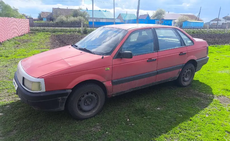 Volkswagen Passat 1990 года за 800 000 тг. в Астана