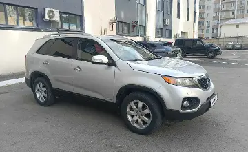 Kia Sorento 2012 года за 8 000 000 тг. в Астана фото 2