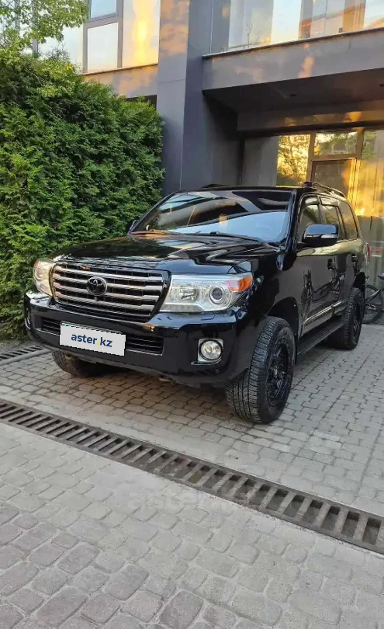 Toyota Land Cruiser 2015 года за 20 000 000 тг. в Алматы фото 2