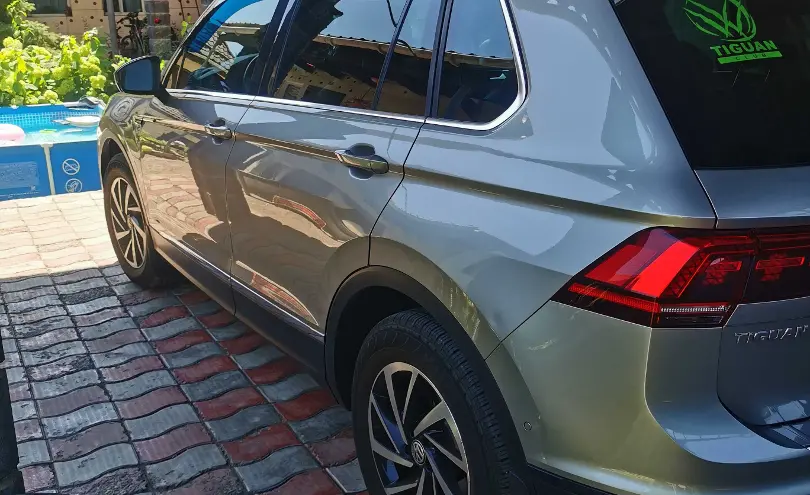 Volkswagen Tiguan 2019 года за 11 900 000 тг. в Алматы