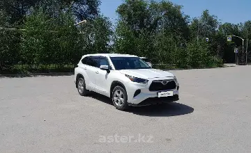 Toyota Highlander 2023 года за 19 500 000 тг. в Алматы фото 4