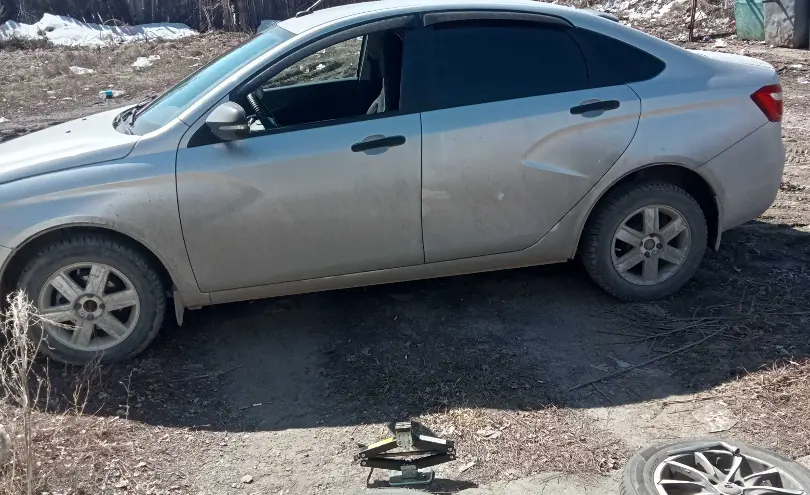 LADA (ВАЗ) Vesta 2017 года за 3 850 000 тг. в Усть-Каменогорск фото 3