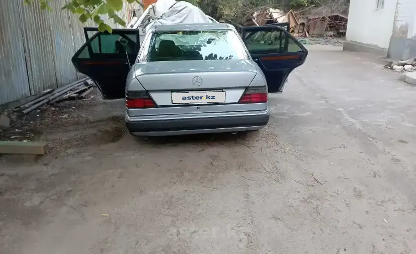 Mercedes-Benz E-Класс 1992 года за 1 200 000 тг. в Алматы фото 4
