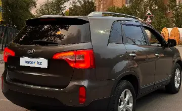 Kia Sorento 2012 года за 7 500 000 тг. в Астана фото 3