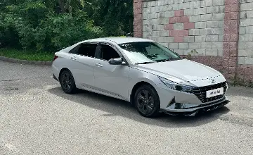 Hyundai Elantra 2022 года за 9 000 000 тг. в Алматы фото 4