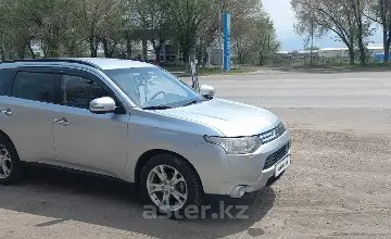 Mitsubishi Outlander 2012 года за 6 500 000 тг. в Алматы фото 2
