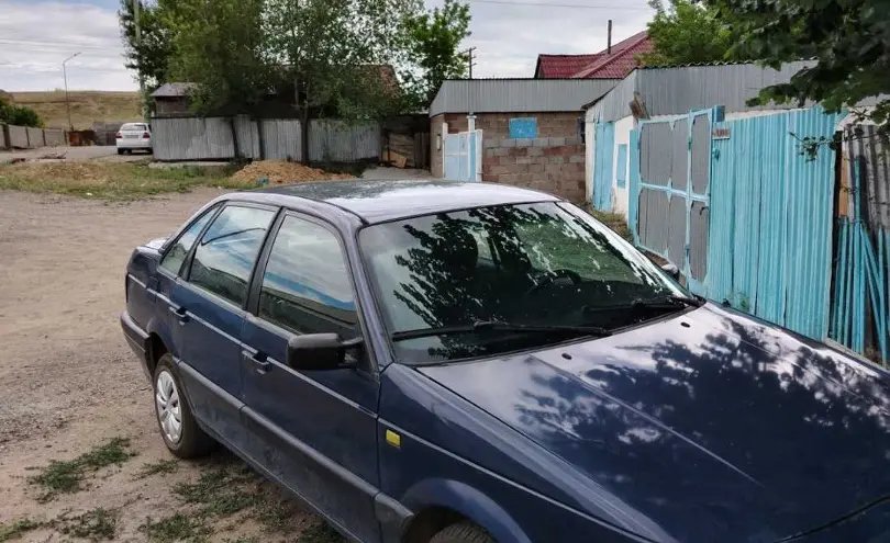Volkswagen Passat 1990 года за 800 000 тг. в Абайская область