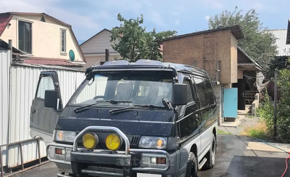 Mitsubishi Delica 1997 года за 1 500 000 тг. в Алматы
