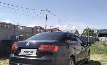 Volkswagen Jetta 2013 года за 4 500 000 тг. в Алматы фото 2