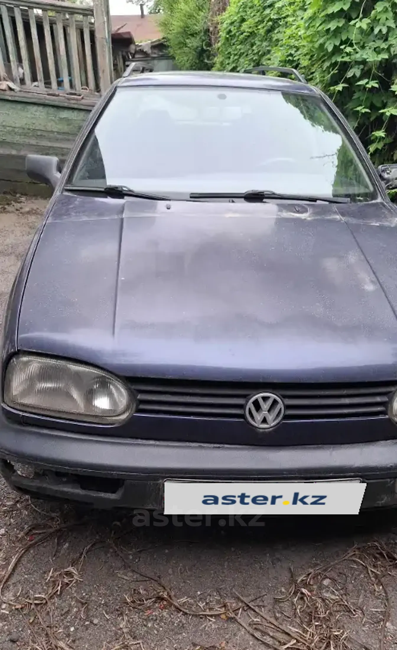 Volkswagen Golf 1994 года за 700 000 тг. в Алматы фото 1