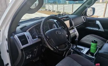 Toyota Land Cruiser 2013 года за 23 500 000 тг. в Астана фото 3