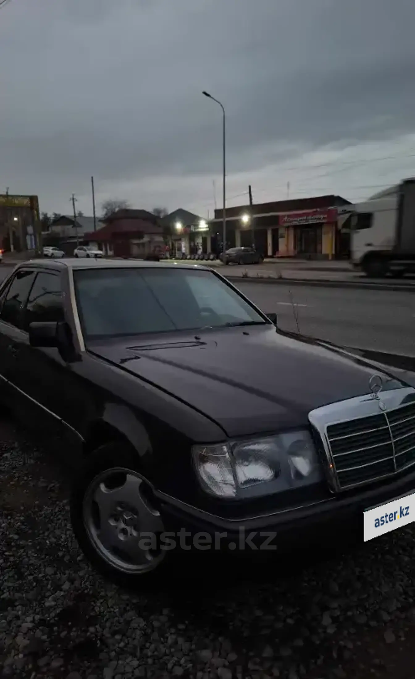 Mercedes-Benz E-Класс 1993 года за 2 000 000 тг. в Шымкент
