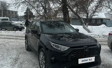 Toyota RAV4 2020 года за 15 000 000 тг. в Костанай фото 1