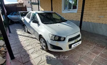 Chevrolet Aveo 2013 года за 3 200 000 тг. в Шымкент фото 2