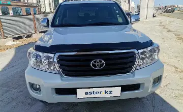 Toyota Land Cruiser 2013 года за 23 500 000 тг. в Астана фото 1