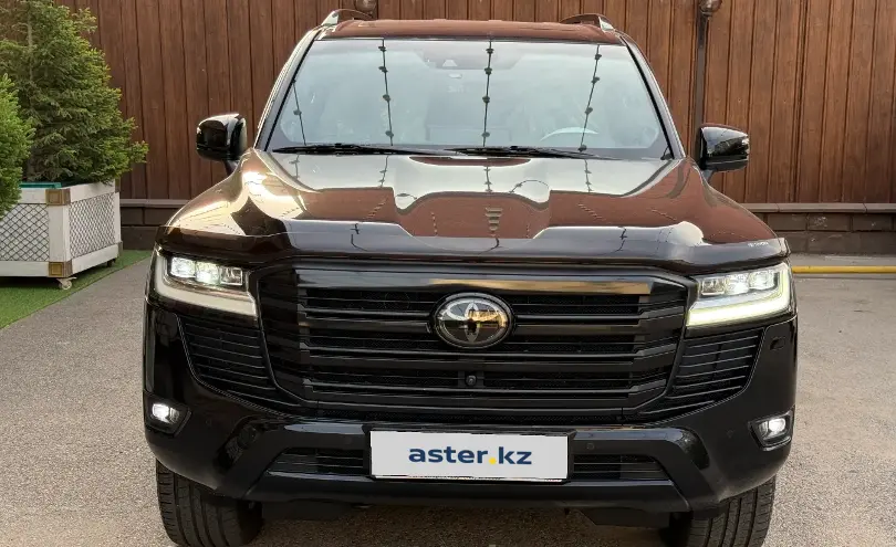Toyota Land Cruiser 2022 года за 49 000 000 тг. в Алматы фото 4