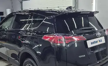 Toyota RAV4 2016 года за 11 500 000 тг. в Астана фото 4