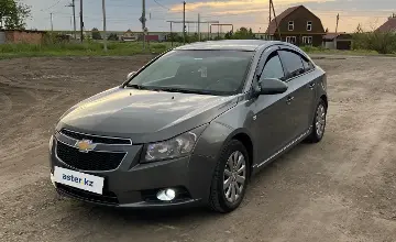 Chevrolet Cruze 2011 года за 2 750 000 тг. в Астана фото 2