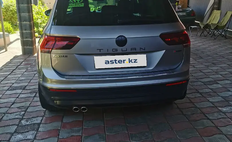 Volkswagen Tiguan 2019 года за 11 900 000 тг. в Алматы фото 4