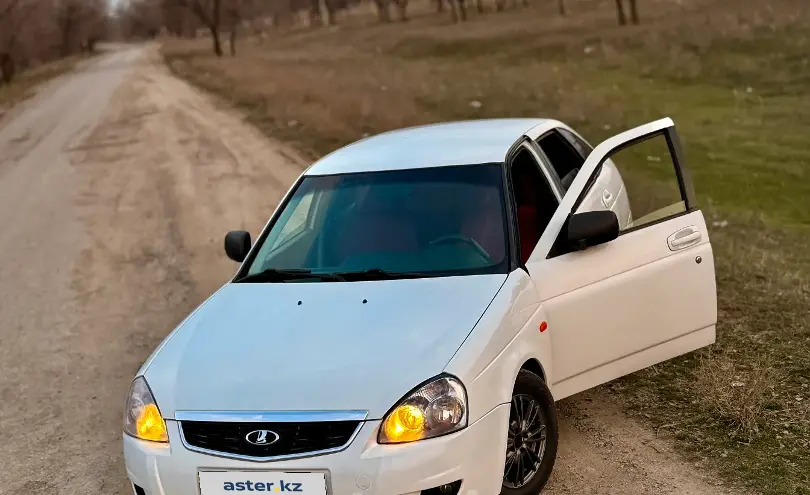LADA (ВАЗ) Priora 2014 года за 2 000 000 тг. в Алматы