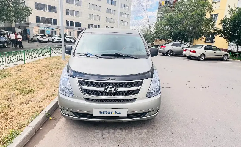 Hyundai Starex 2011 года за 8 000 000 тг. в Астана