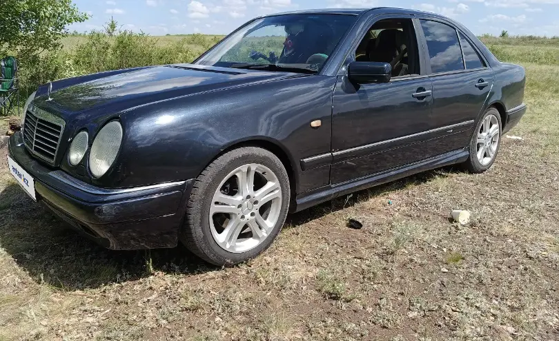 Mercedes-Benz E-Класс AMG 1998 года за 2 800 000 тг. в Астана