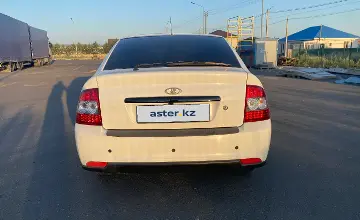 LADA (ВАЗ) Priora 2015 года за 2 350 000 тг. в Астана фото 4