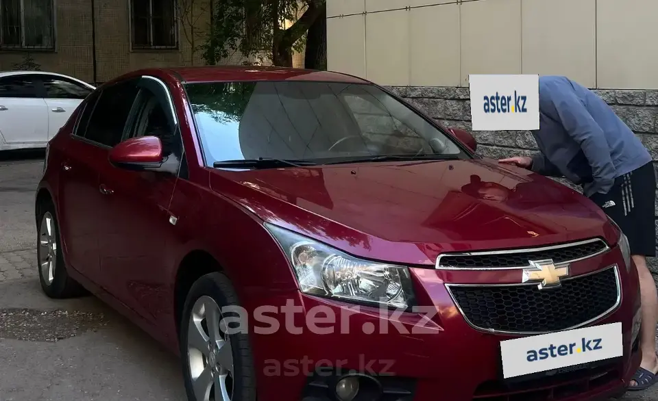 Chevrolet Cruze 2012 года за 3 900 000 тг. в Астана фото 2
