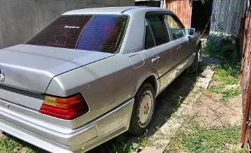 Mercedes-Benz E-Класс 1993 года за 1 700 000 тг. в Алматинская область фото 4