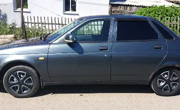 LADA (ВАЗ) Priora 2008 года за 700 000 тг. в Уральск