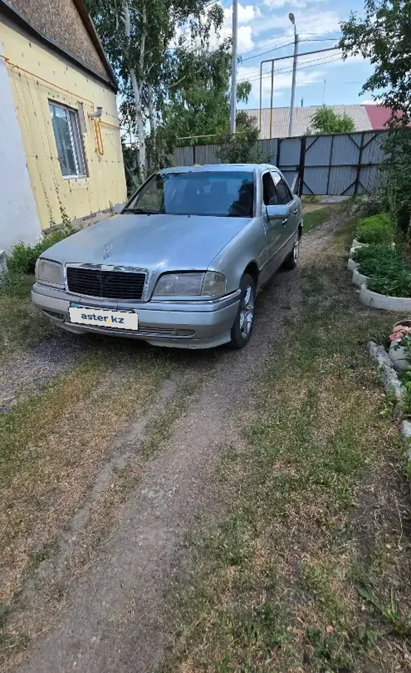 Mercedes-Benz C-Класс 1994 года за 1 300 000 тг. в Астана фото 1