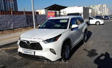 Toyota Highlander 2023 года за 19 500 000 тг. в Алматы фото 2
