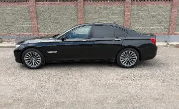 BMW 7 серии 2010 года за 9 500 000 тг. в Астана