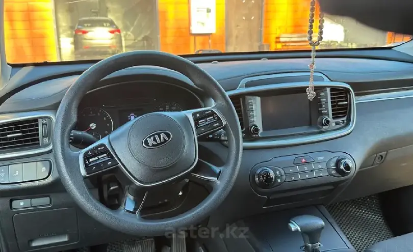 Kia Sorento 2020 года за 7 500 000 тг. в Актюбинская область фото 3