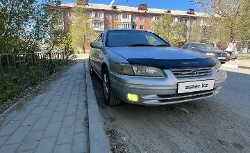 Toyota Camry 1999 года за 2 500 000 тг. в Семей фото 2