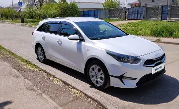 Kia Ceed SW 2024 года за 9 500 000 тг. в Алматы фото 3