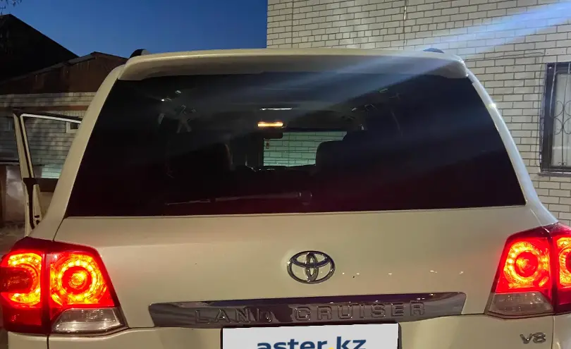 Toyota Land Cruiser 2013 года за 19 500 000 тг. в Семей фото 3