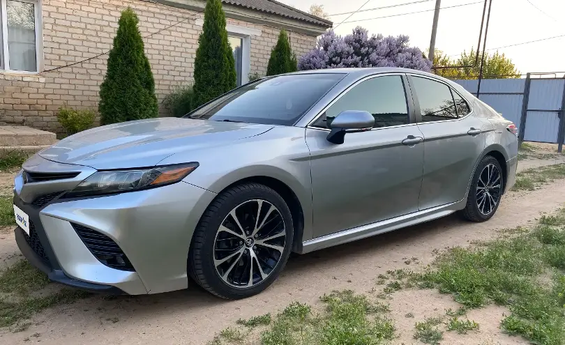 Toyota Camry 2018 года за 8 000 000 тг. в Западно-Казахстанская область