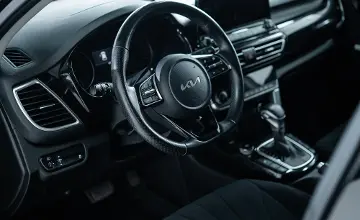 Kia Seltos 2023 года за 10 000 000 тг. в Астана фото 3